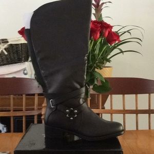 NIB Black Wide Riding Boots